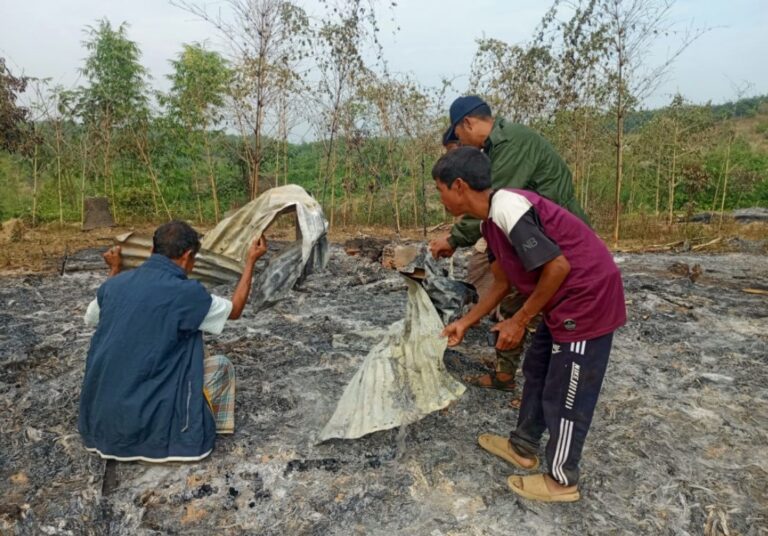 Minorities Attacked Once Again in Bangladesh: 17 Christian Houses Burnt